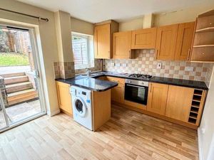 KITCHEN- click for photo gallery